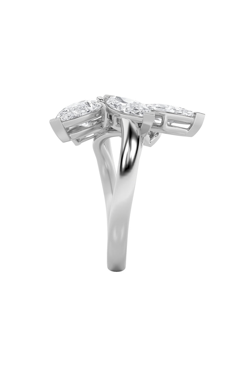 4.5Cttw Radiant Shaped Lab Grown Diamond (F/VS) Fashion Ring in 14K Gold