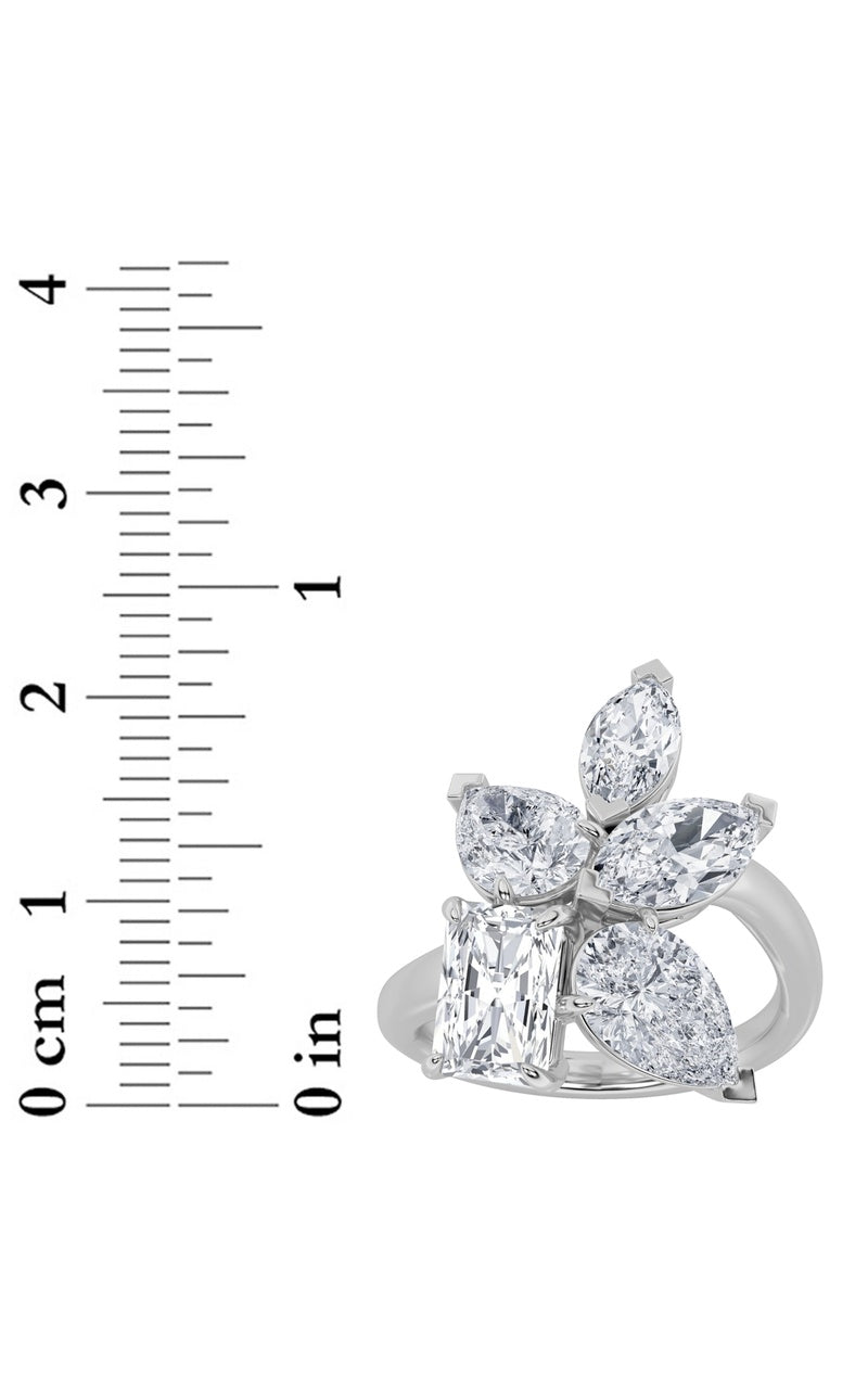 4.5Cttw Radiant Shaped Lab Grown Diamond (F/VS) Fashion Ring in 14K Gold