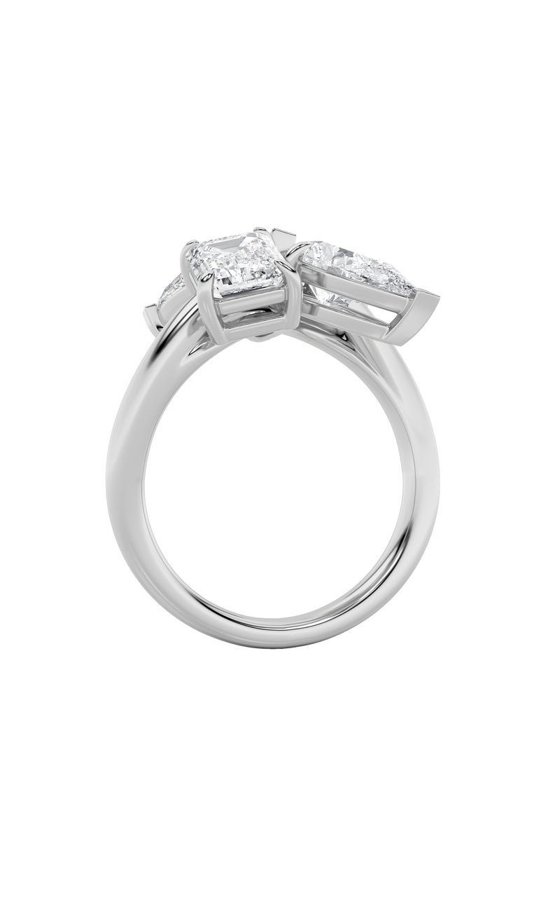 4.5Cttw Radiant Shaped Lab Grown Diamond (F/VS) Fashion Ring in 14K Gold